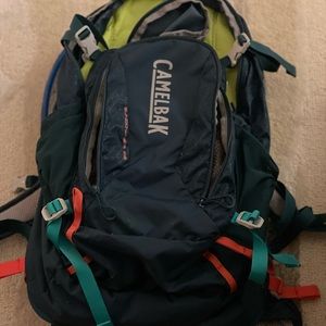 CamelBak 2018 Women's Sundowner LR 22 Hydration Pack, 100oz